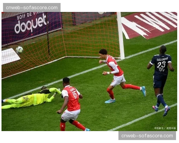 官方全场数据：兰斯对阵图卢兹，双方合计越位次数达12次