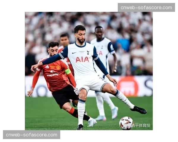 战术分析：为何“边后卫内收”战术在本赛季英超呈现出下降趋势？